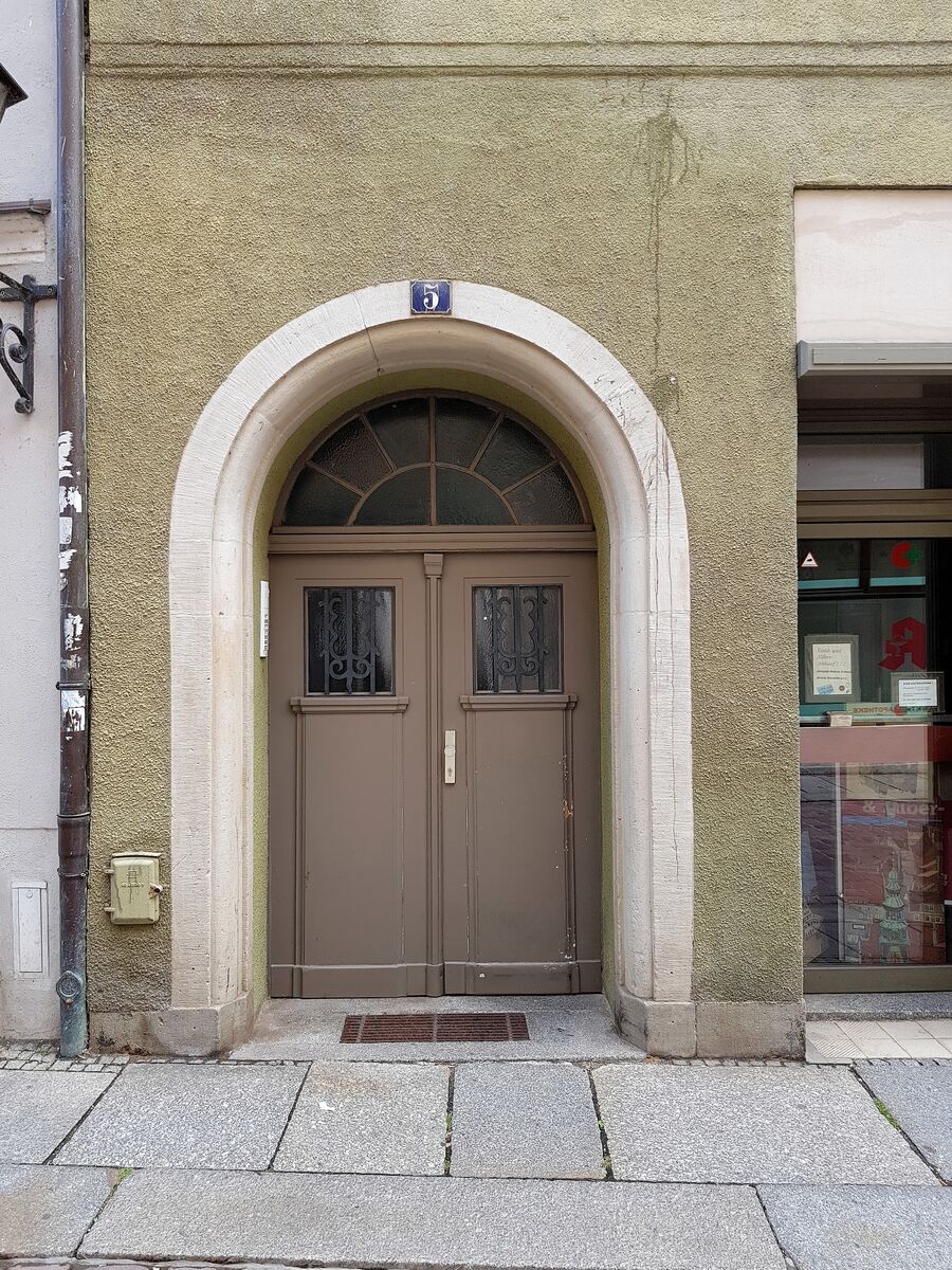Cuánto dura una puerta blindada