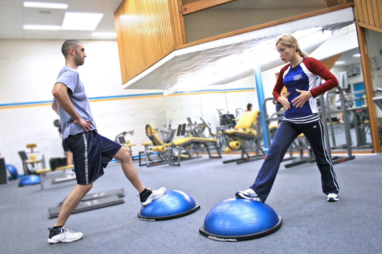 un entrenador personal