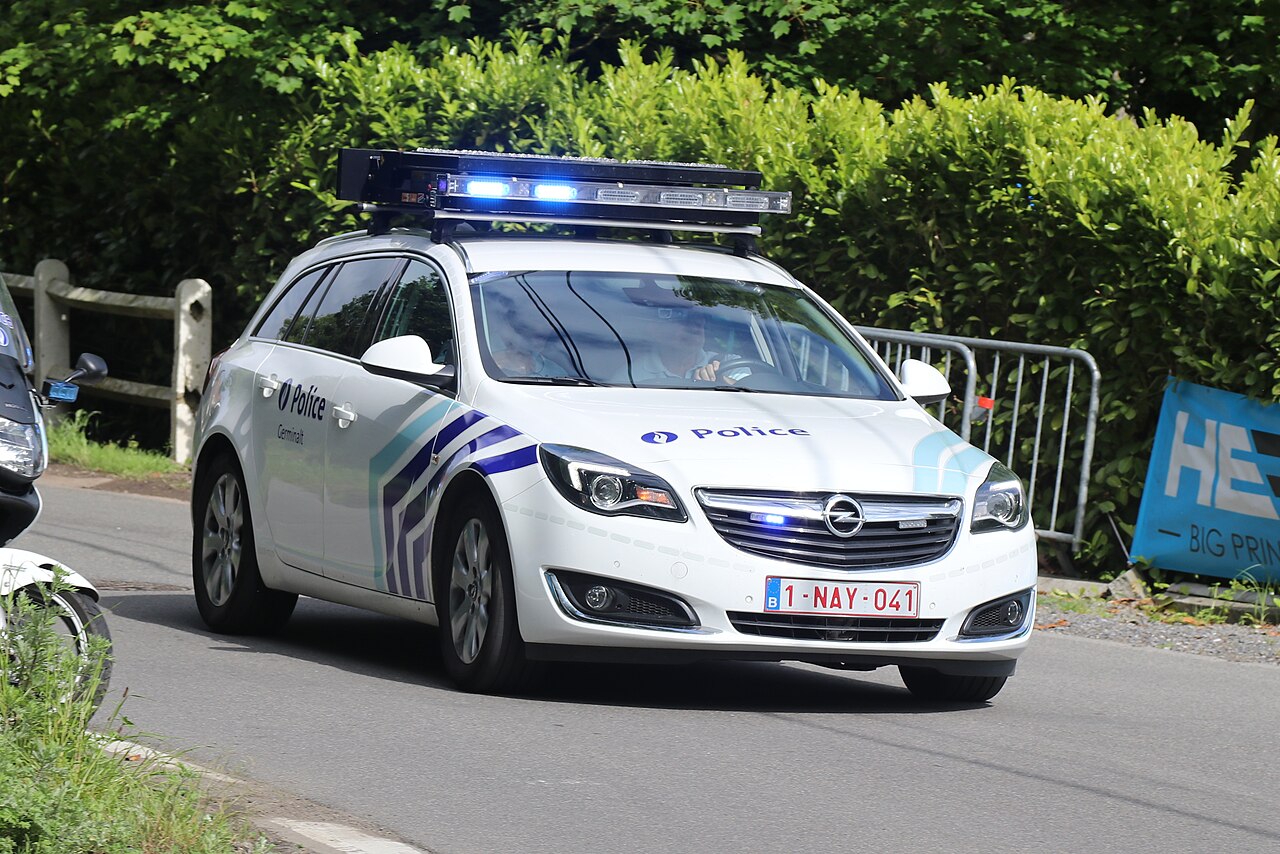 un policía local