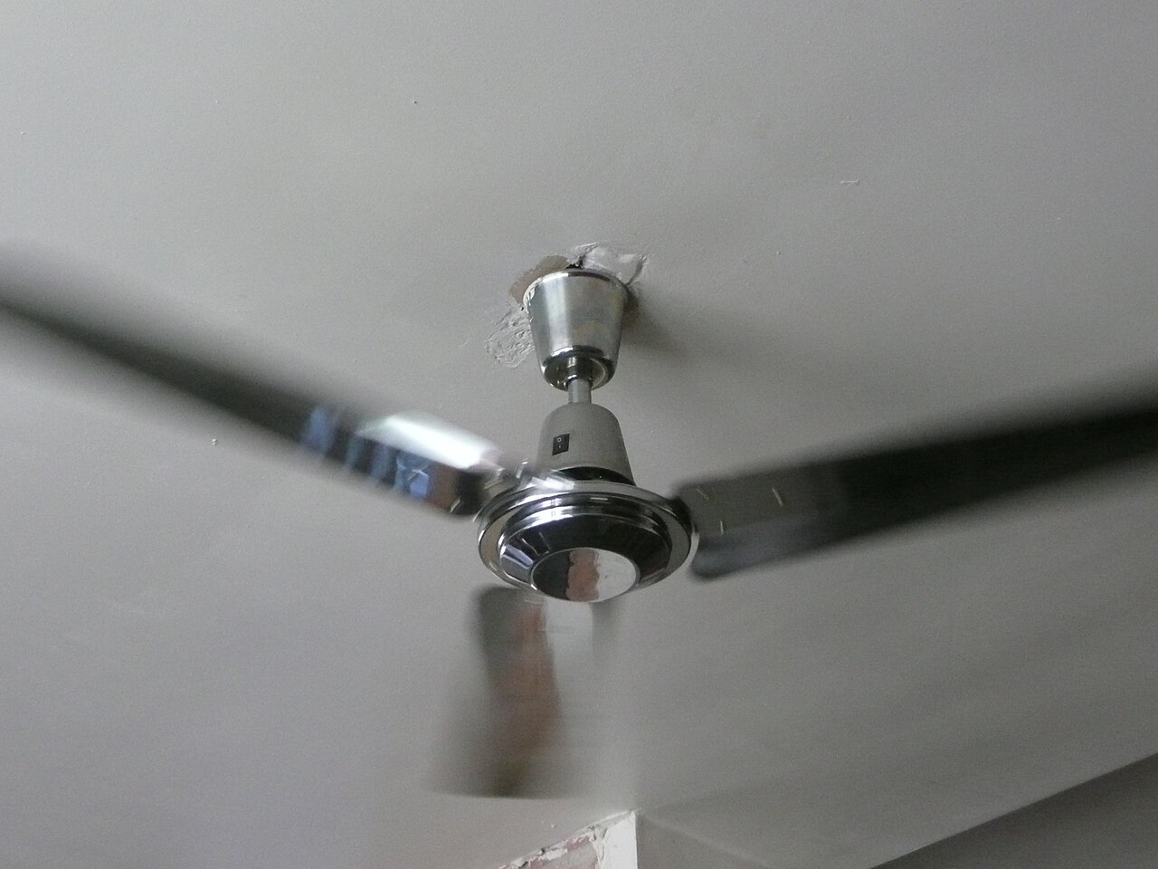un ventilador de techo